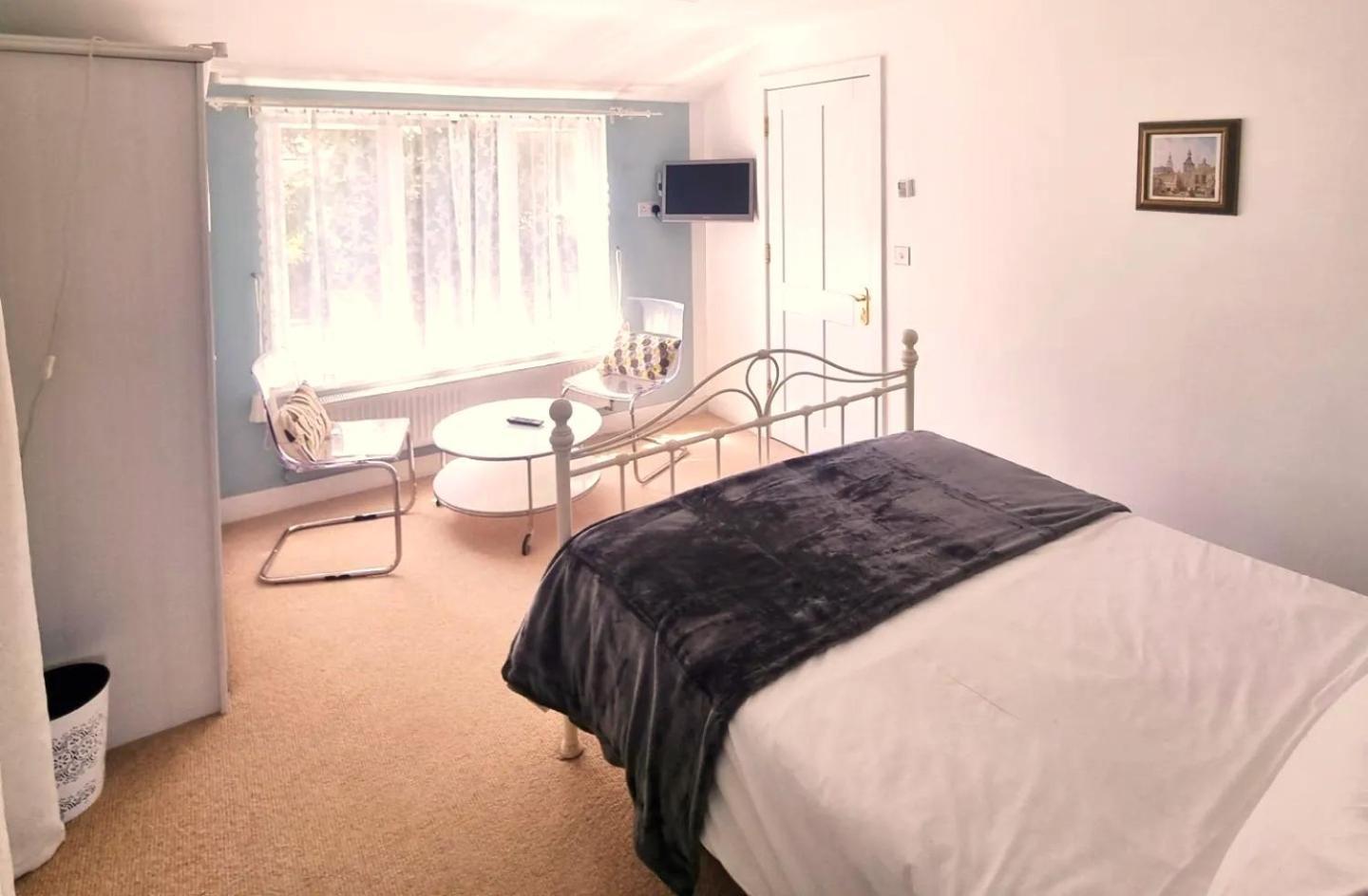 Oak Tree Rooms Ltd Brockenhurst Extérieur photo