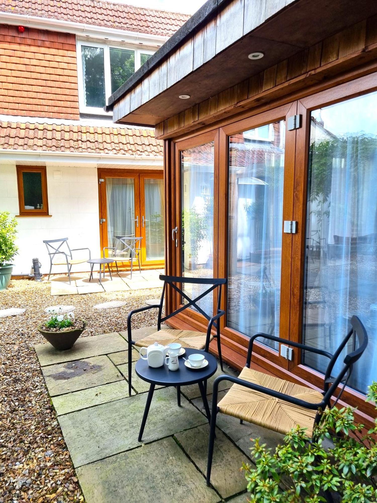 Oak Tree Rooms Ltd Brockenhurst Extérieur photo